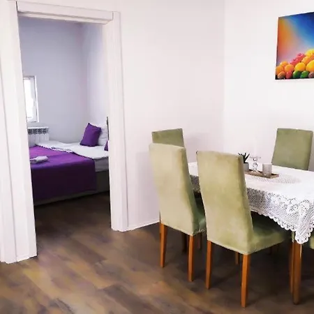 Zvezda Two Bedroom Center Novi Sad