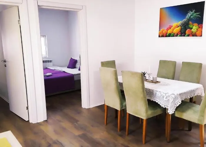 Zvezda Two Bedroom Center نوفي ساد