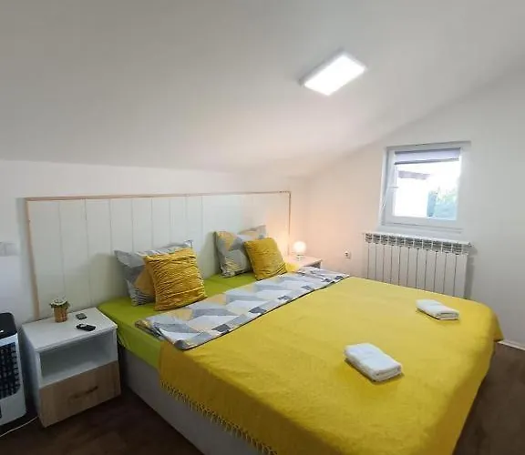 شقة Zvezda Two Bedroom Center نوفي ساد